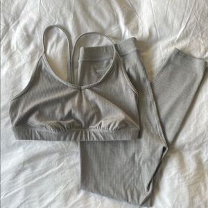 ALO Yoga Set Gray Ribbed Size Large